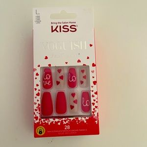 KISS Voguish Fantasy Nails Valentines